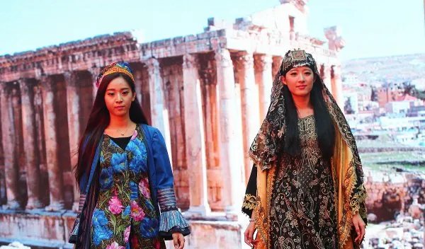 李治廷公布外籍女友，竟然还是迪拜富二代，中东女性有哪些外交礼仪？