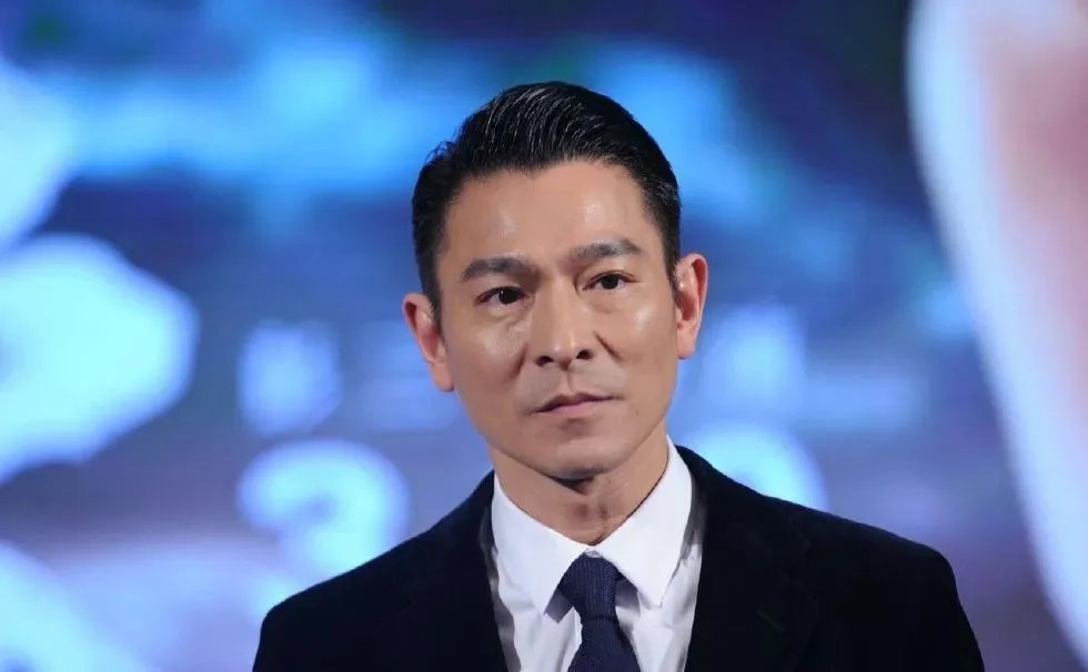 刘德华，活该你红37年！