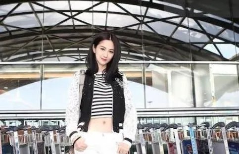 女星被半数同行嫌弃,自曝曾被周杰伦狂追?今当老板身价上亿,她是谁?