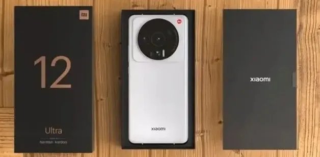 小米12 Ultra即将发布 真机图遭曝光