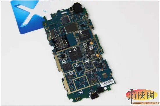 小米2S真机拆解图 价廉物美用料十足还不抢购?