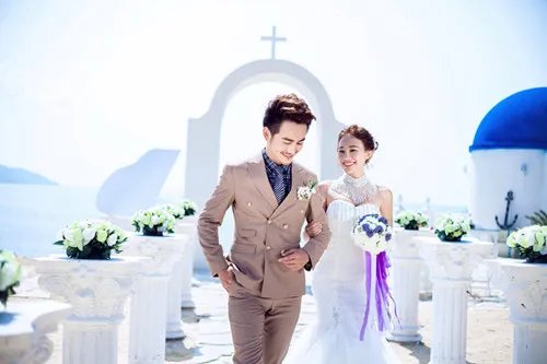 新人们广州哪里拍婚纱照好  广州优秀婚纱店推荐