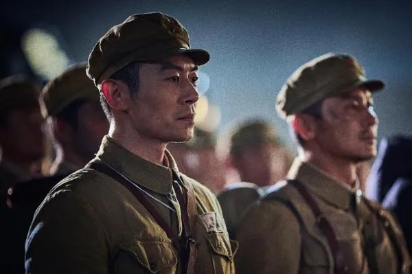 《长津湖》打破11项记录，为何豆瓣开分却只有7.6？