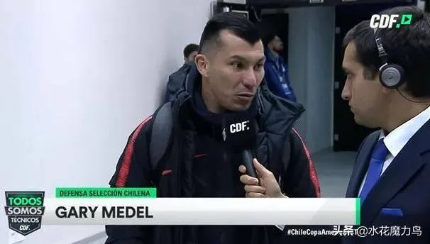 你们觉得美洲杯季军争夺战中梅西的红牌冤不冤？