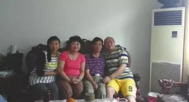 男子替亡妻尽孝十年为何把侍奉岳父母作为再婚条件？