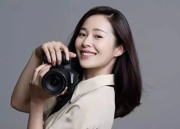 有没有人跟我一样觉得江一燕很漂亮的？