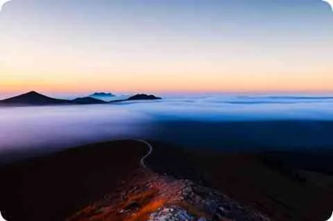 中国第一位获得诺贝尔文学奖的是谁