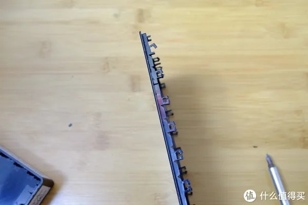 西数Elements，西数Mybooks，希捷Expansion三款移动硬盘拆解方法。