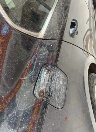 4小孩划花小区40多台车 事件后续来了