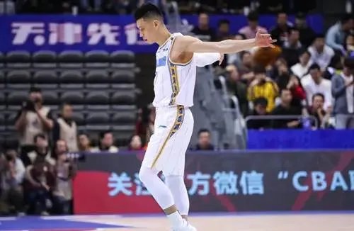 林书豪CBA首秀，砍下25分6篮板9助攻，这样的表现你满意吗？你看好林书豪吗？