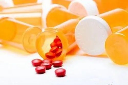 成人补钙吃什么钙片好 吃钙片有哪些需要注意的地方