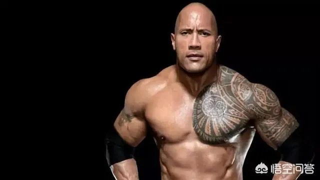 巨石强森、罗曼·雷恩斯的纹身都有什么来头？为什么他们的纹身很像？
