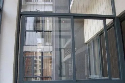 谁说阳台越大越好？实用才是王道！