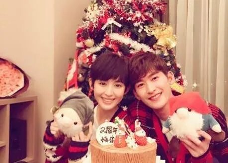 张翰为娜扎送生日祝福并晒恩爱照（图）