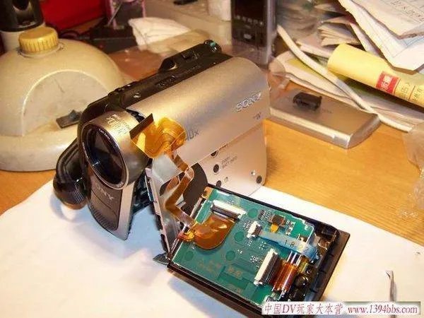 索尼52E怎样换排线