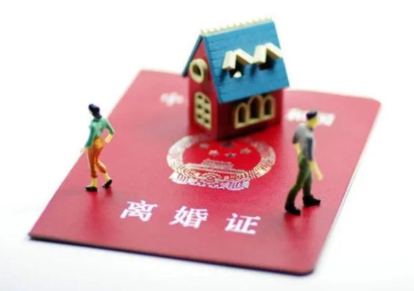 夫妻离婚百万嫁妆男方分两成，你们觉得男方分嫁妆合理吗？