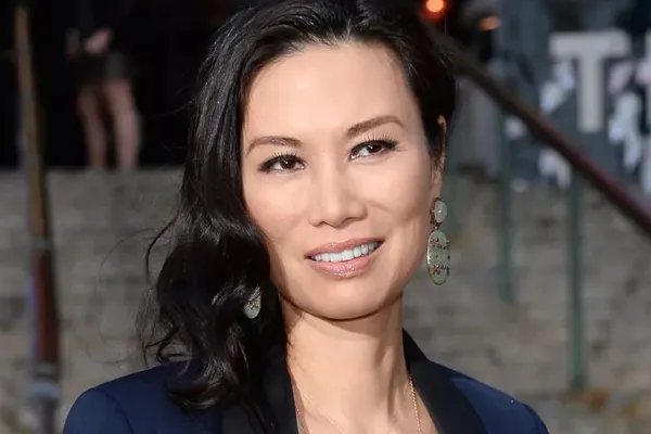 邓文迪与90后鲜肉前男友的“忘年恋”，为何会以分手收场？