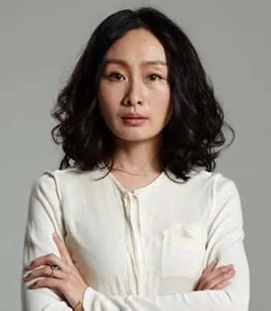 何静的老公是谁 揭秘歌手何静的婚姻状况