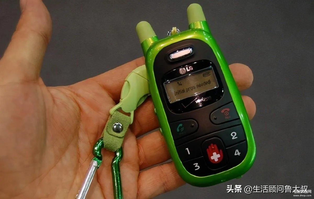 最小手机新款2013（十款最小的手机，超迷你）