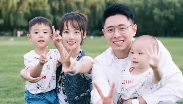 她和杜淳交往7年，丈夫陪她治疗情伤，张嘉倪现在怎么样了？