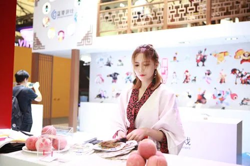 蓝港互动2018CJ首日看点：气派天宫打造复古中国风