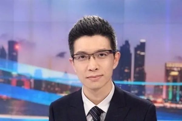 在与手语老师的克星朱广权对抗过程中，哪个手语老师的战斗力最强？