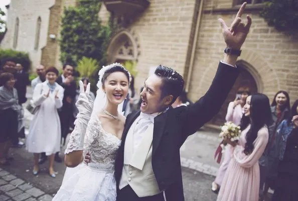 离过婚的张歆艺照样能转角遇见好男人袁弘：什么样的男人值得嫁？