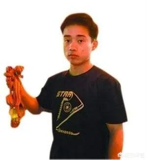 体操世界冠军张尚武为什么会沦落街头卖艺乞讨？他现状如何？