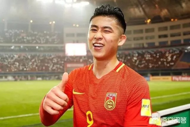 如何看待张玉宁坚持在荷兰踢球？