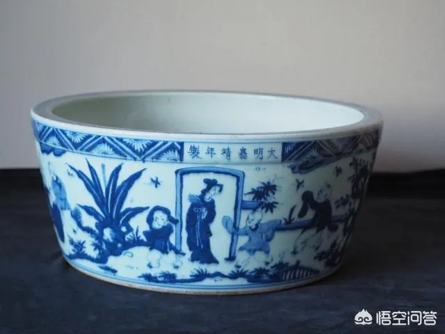 如何鉴定明嘉靖篮釉瓷？