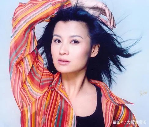 陈道明对她一见钟情,李幼斌为她净身出户,这个女人到底何德何能。她是谁?