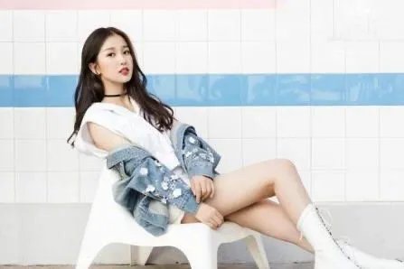 虞书欣小号向其粉丝真诚道歉,道歉需要诚意吗