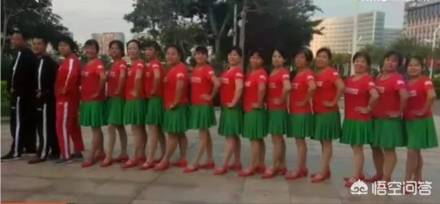 您是怎样喜欢上广场舞的，有没有一次偶然的原因呢？