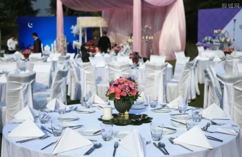 小伙结婚赚50万 目的不纯爱情不会长久