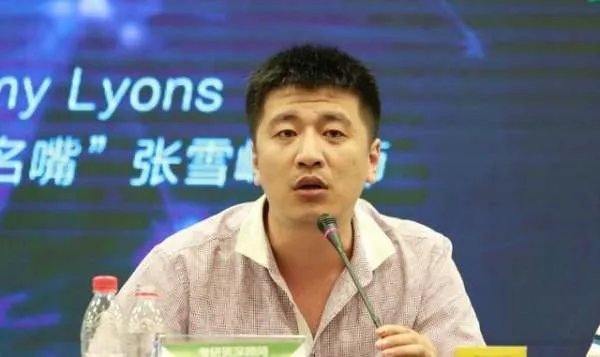 红极一时的张雪峰，因发言不当公开道歉，现在过得怎么样？