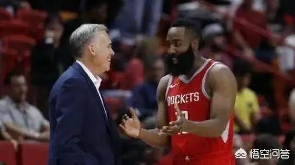 保罗即将复出，德安东尼表示哈登可以作为组织型大前锋。你怎么看？