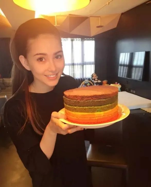 八卦丨周杰伦1.4亿豪宅曝光,你们三个人住会不会太大了点?