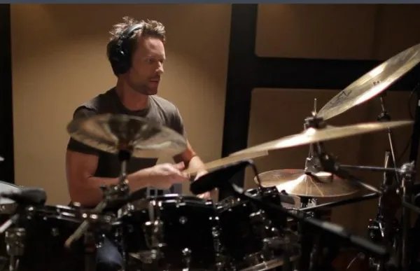 钢铁侠3片尾曲是什么