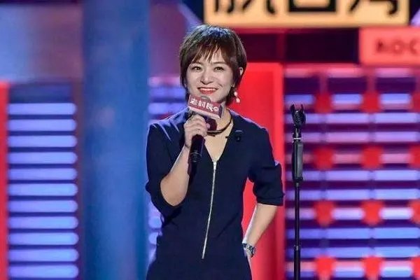 程璐和思文离婚的征兆是程璐在上台表演时就有端倪了吗？