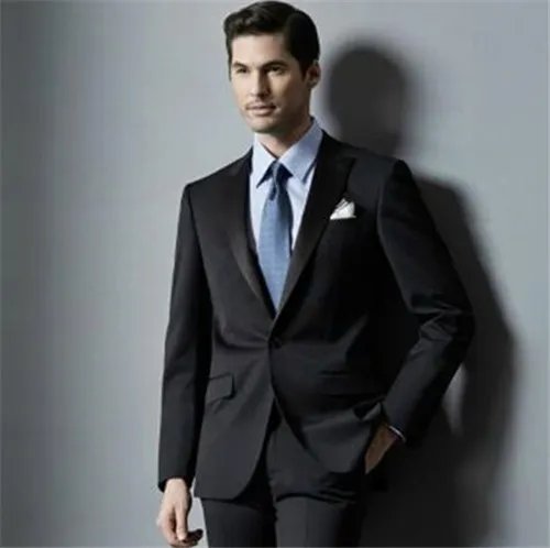 男生参加婚礼穿什么好 参加婚礼男士服装搭配攻略