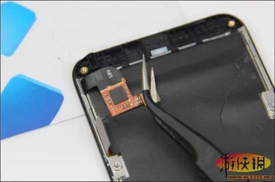 小米2S真机拆解图 价廉物美用料十足还不抢购?