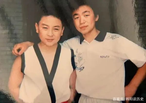 向华强都不敢惹，王宝强要行晚辈礼，释小龙究竟是什么身份？