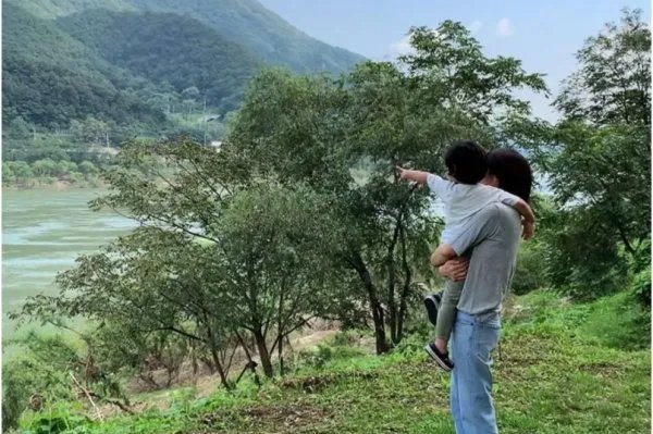 高梓淇蔡琳被曝已离婚，结婚6年女方独自带娃，他们分手前都有哪些征兆？