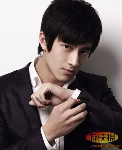 林更新甩女友恋周冬雨 盘点不厚道玩劈腿明星