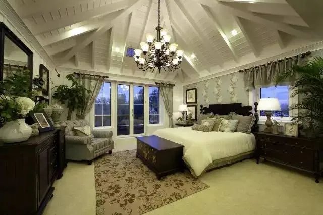 看多了美式乡村别墅,来欣赏一下英伦风的乡村风格吧!