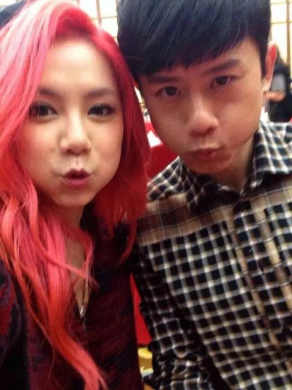 邓紫棋的金鱼嘴是怎么弄的？？好奇～